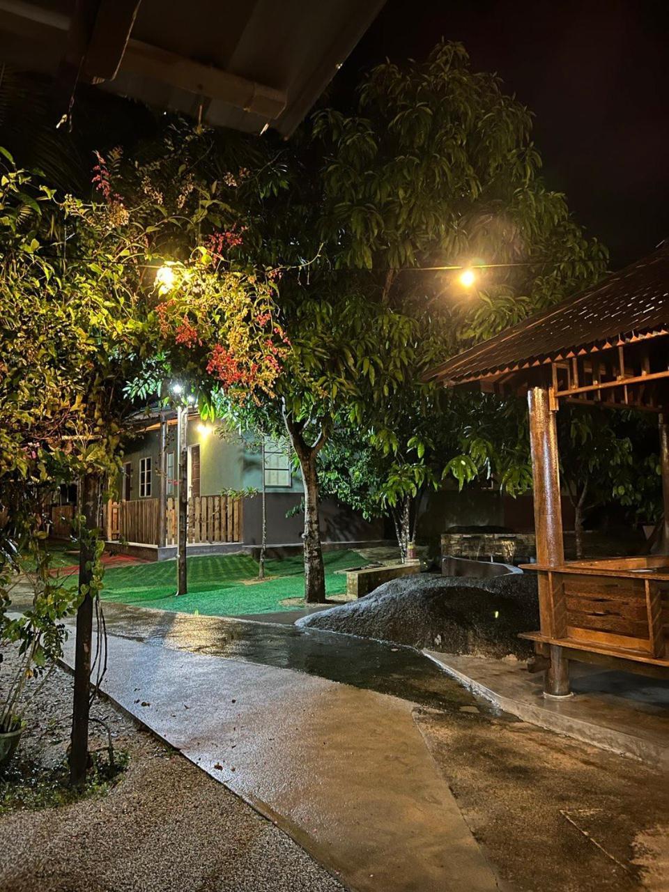 Bb Durio Chalet Kuala Terengganu Luaran gambar